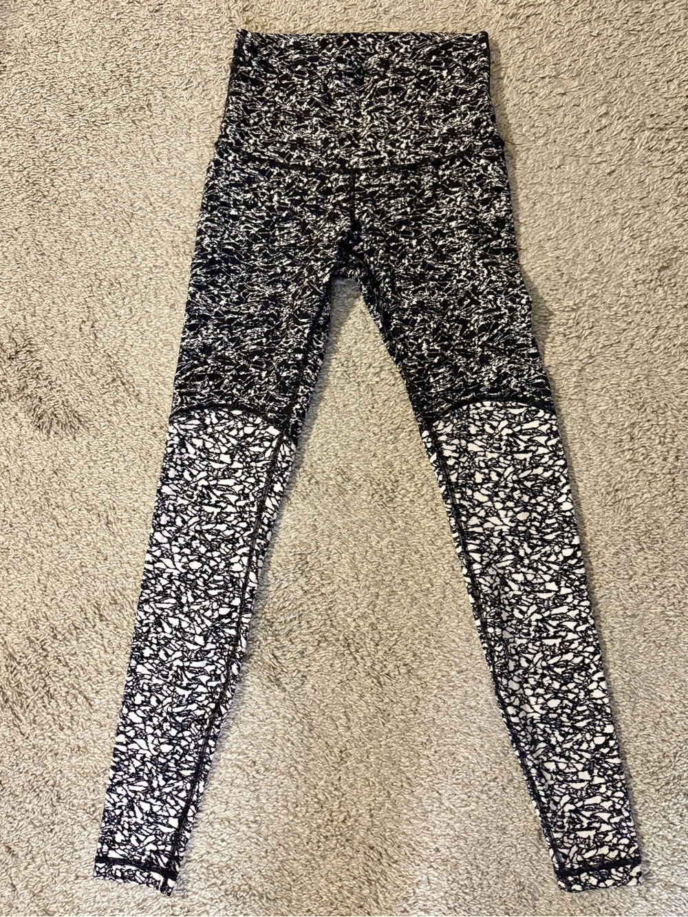 lululemon athletica Black & White Patterned High-Rise Jeggings
